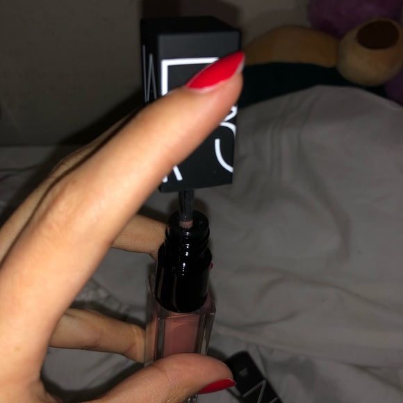 NARS lip gloss/ little matte - Picture 2 of 2
